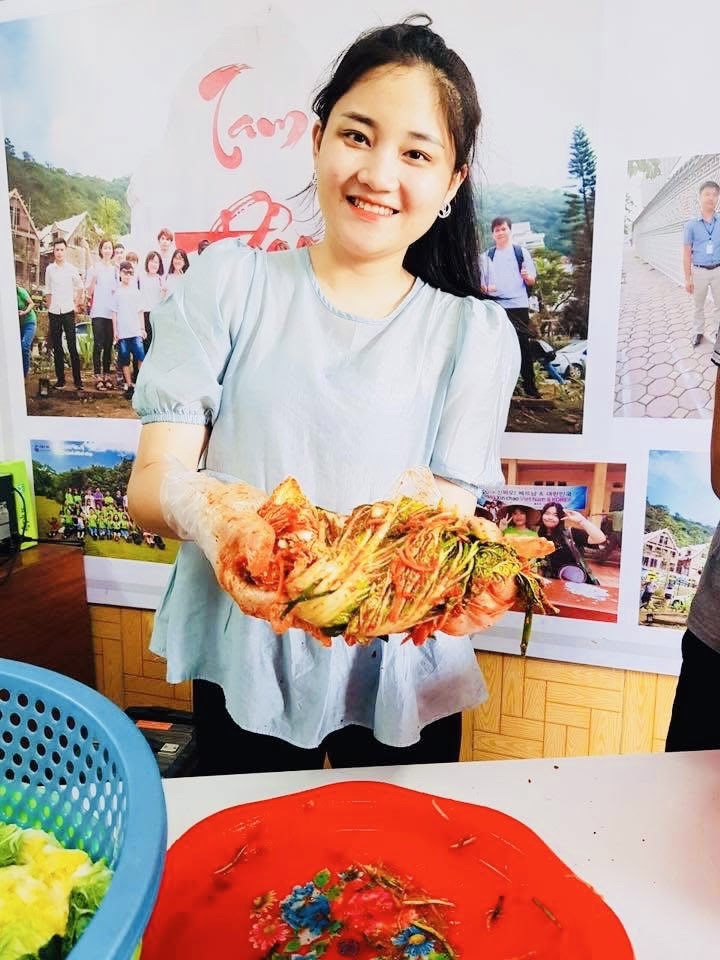 Làm kim chi